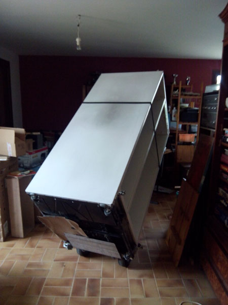 frigo dans salon